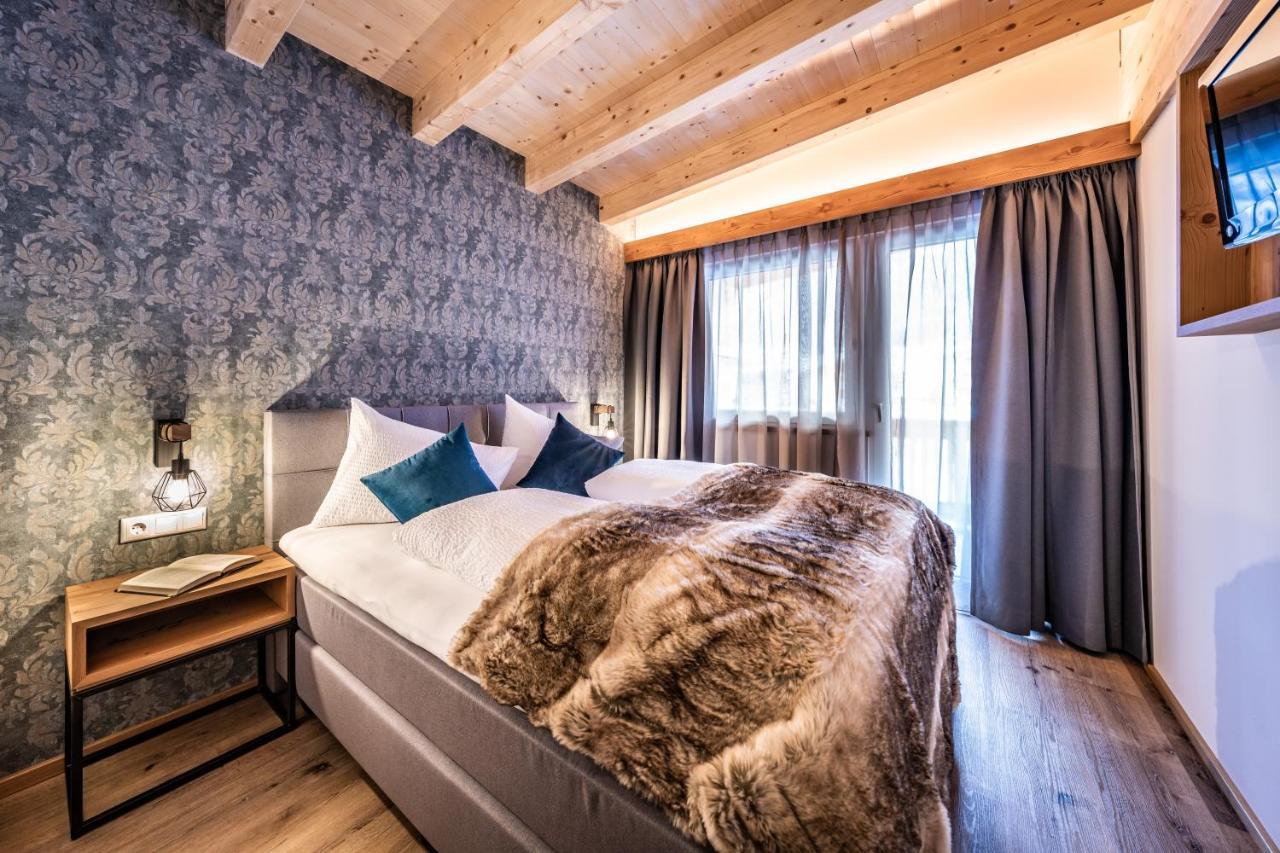 Pension Alpenland Mayrhofen Exterior foto